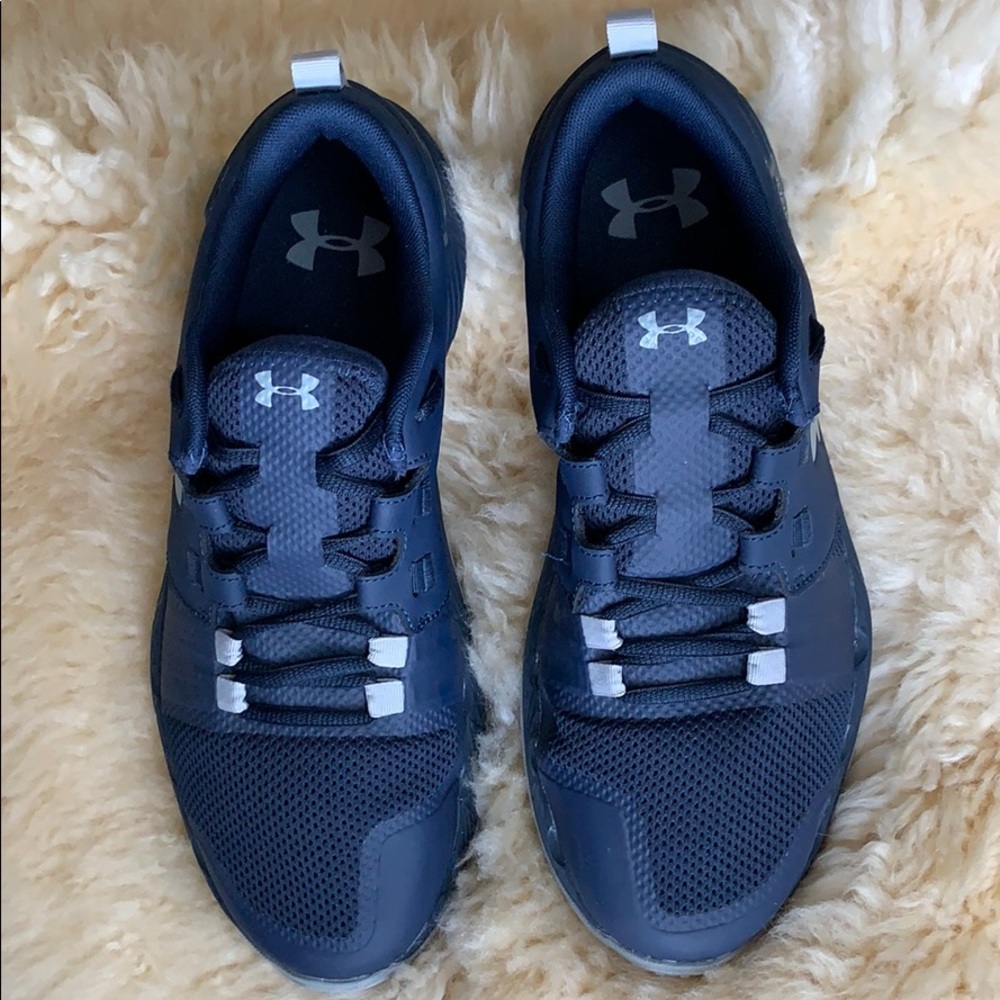 Ua Sneakers - image 2